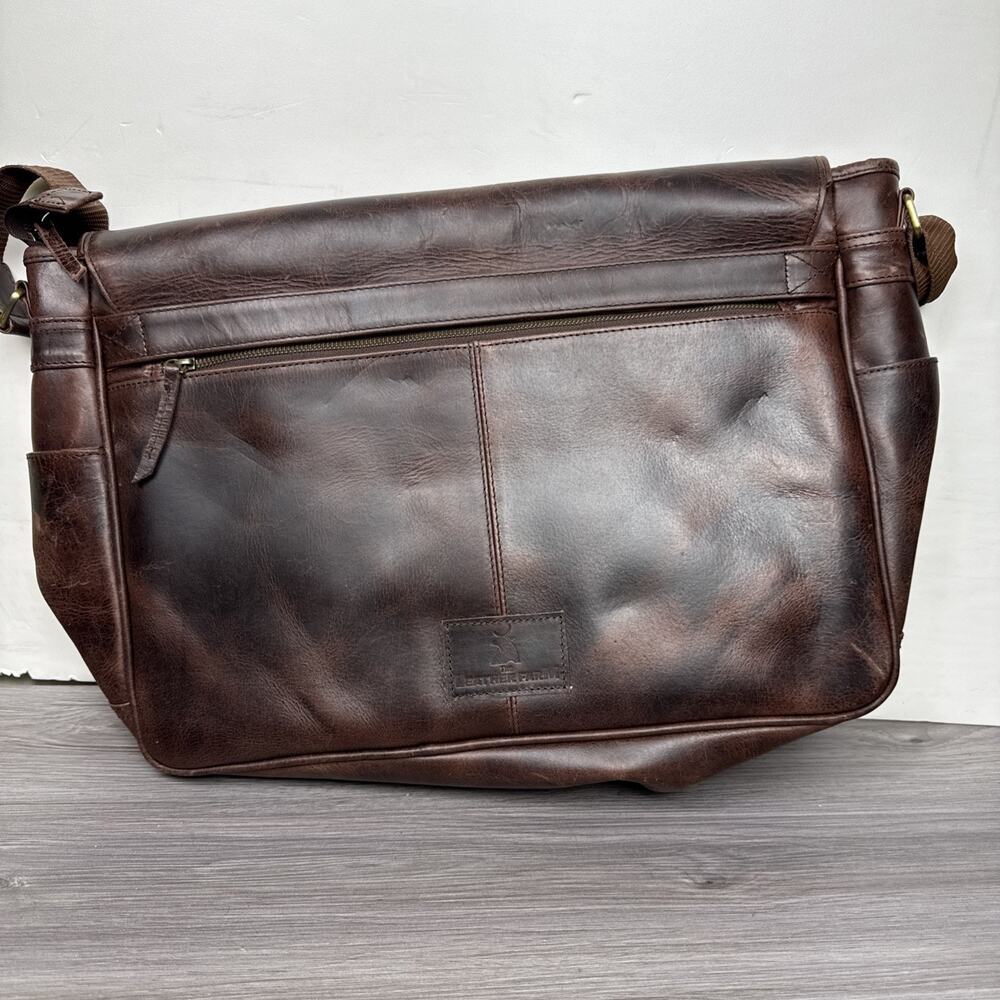 The Leather Farm Genuine Leather‎ Messenger Bag W/ Strap